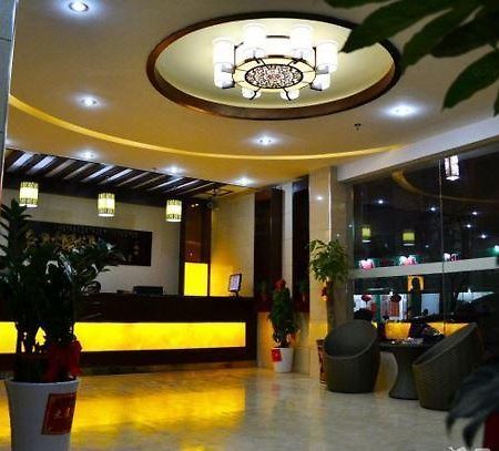 Guilin Jinxiu Xiaoxiang Business Hotel Lingchuan (Guangxi) Exterior photo